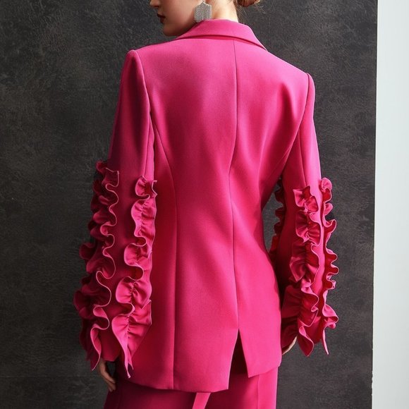 CLassy with a pinch of spice Structured ruffled sleeved blazer Barbie workwear - Picture 4 of 5